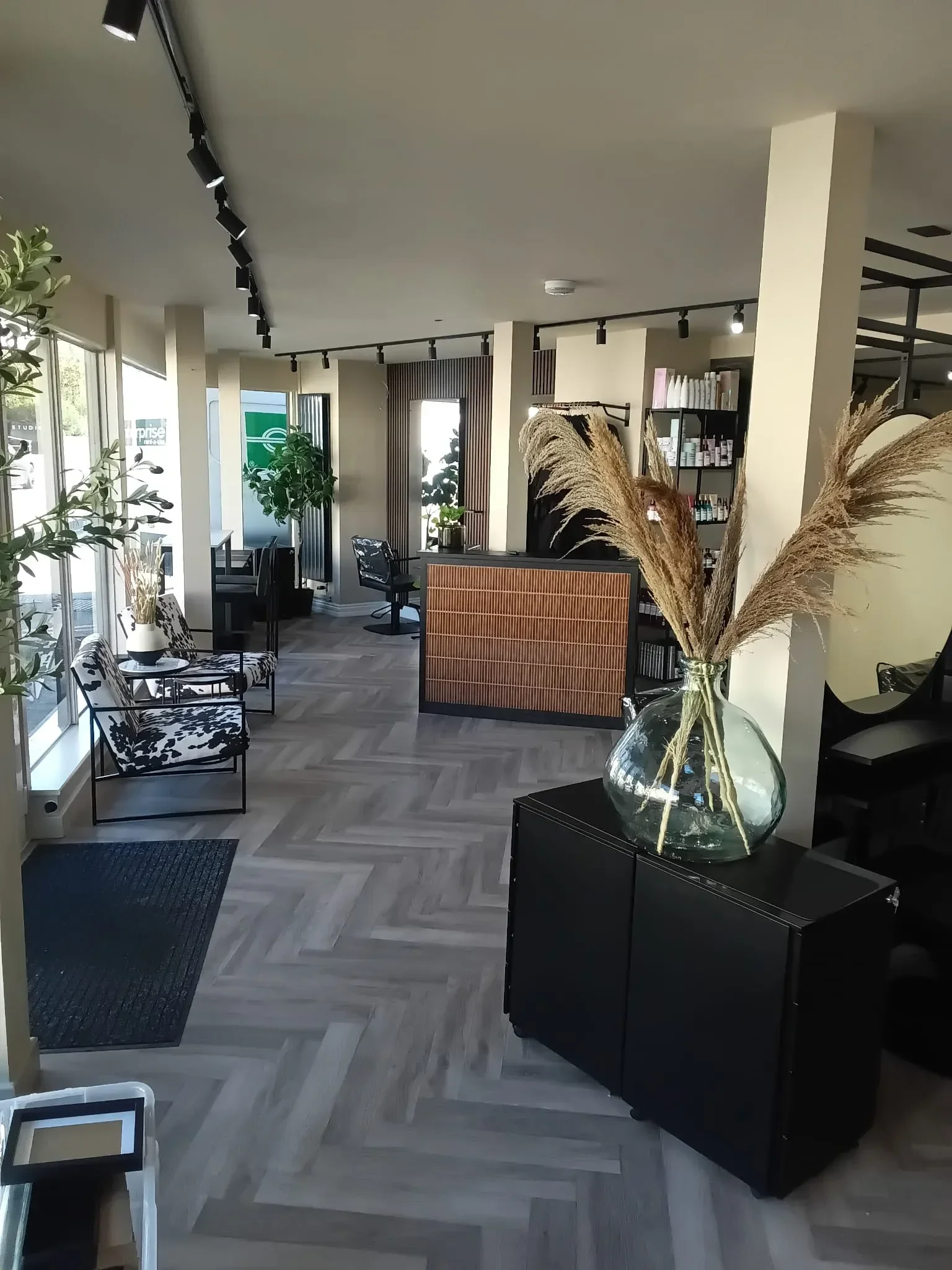 Commercial & Retail